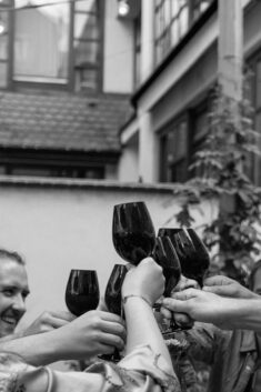 Black & Wine