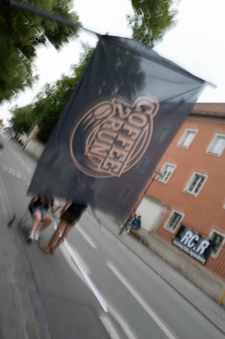 Coffee2Run Fahne beim Regensburg Marathon