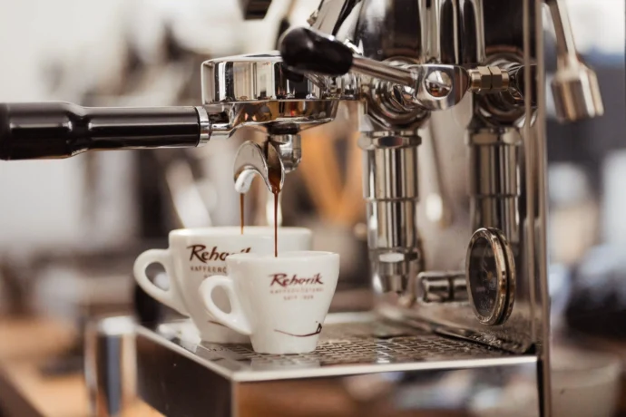 Ob Espresso oder Filterkaffee - Frischer Rehorik Kaffee zu dir nach Hause geliefert
